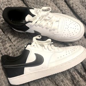 Nike Half Black and White Court Shoes low size 10